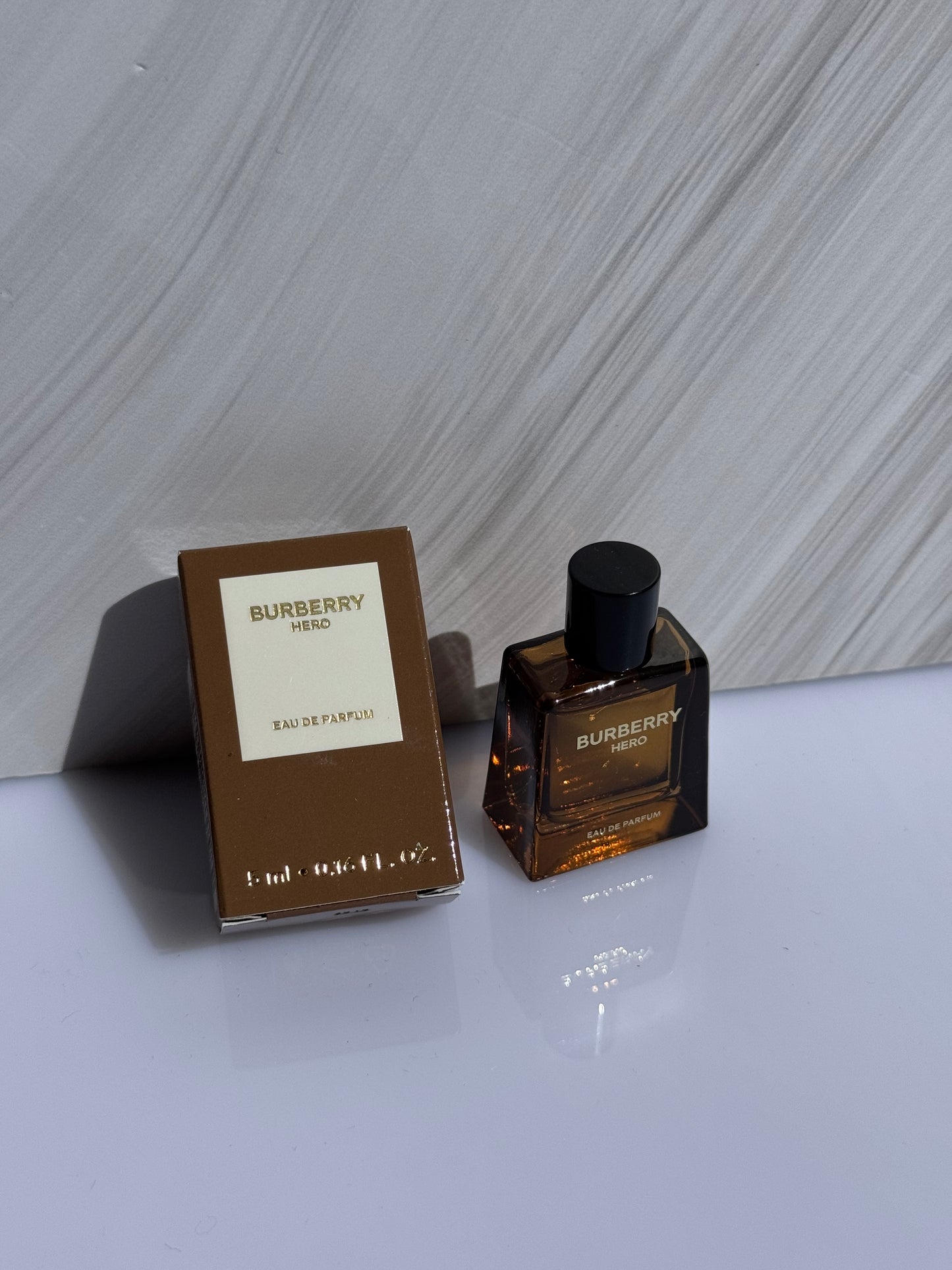 Mini Burberry HERO Eau de Parfum 5ml para Hombre