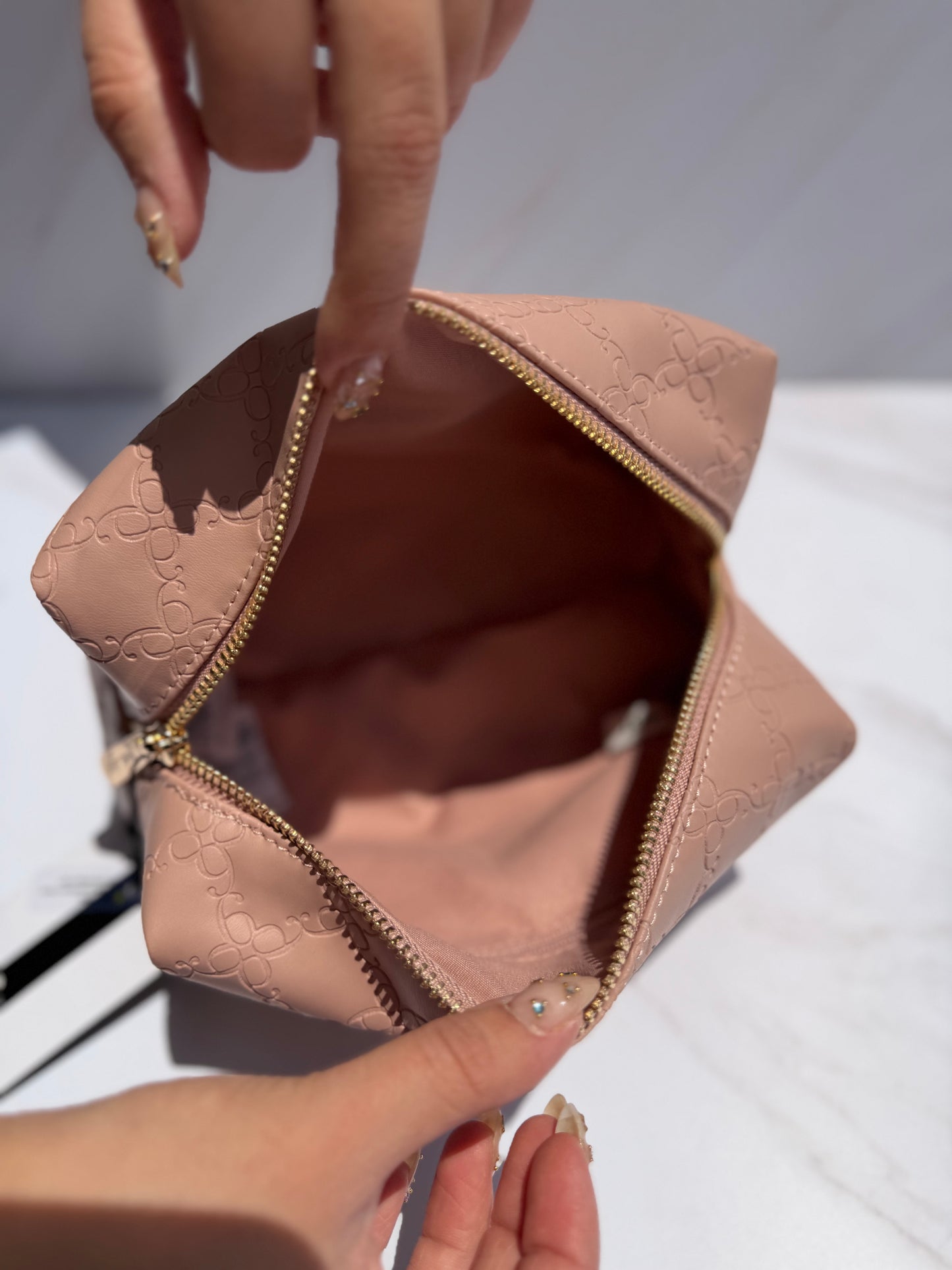 Cosmetiquera Nine West- Rosa