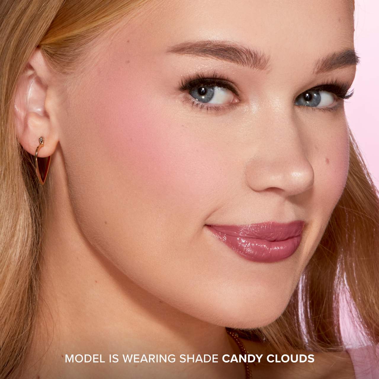 Too Faced-Cloud Crush Blurring Powder Blush
