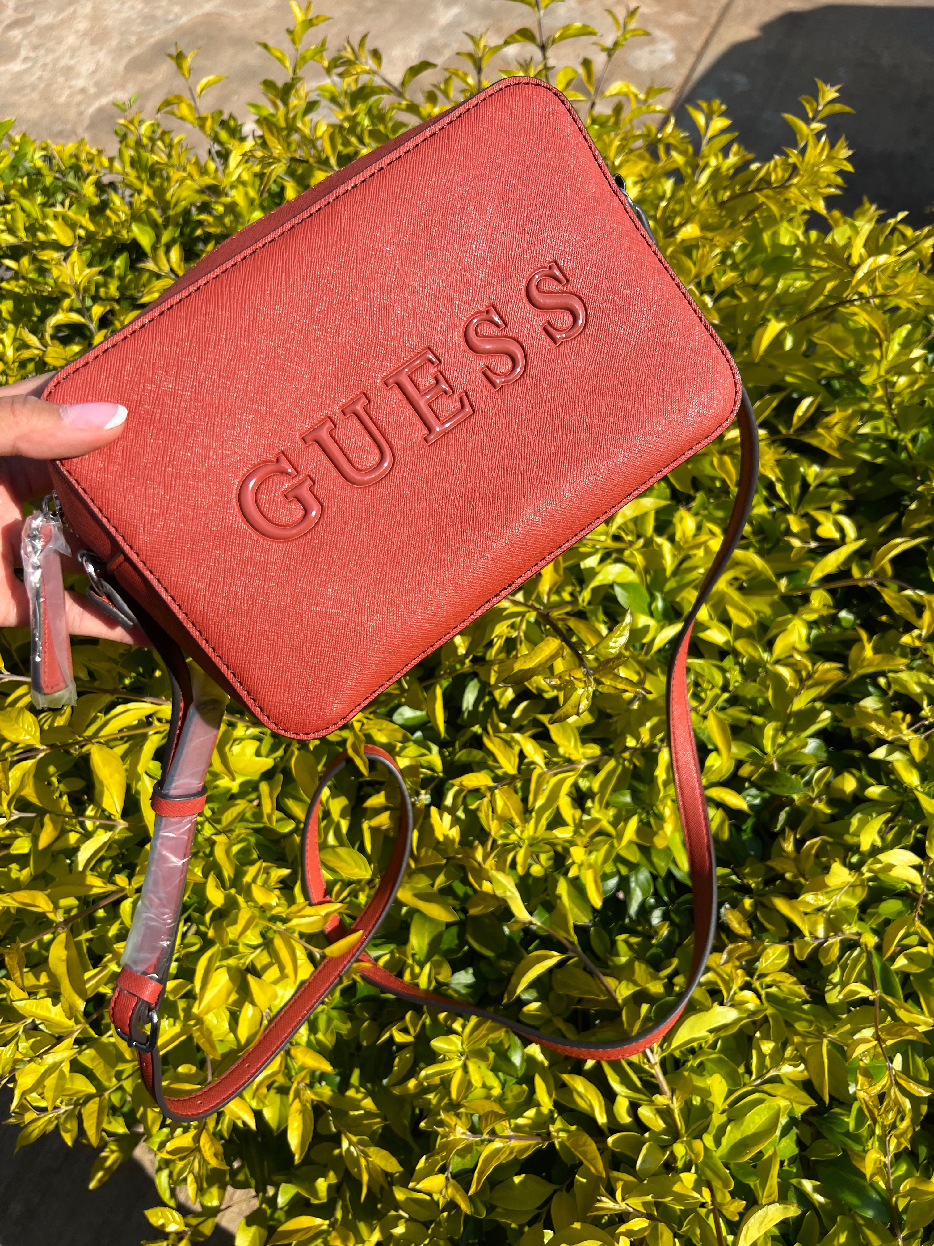 Crossbody guess online precio