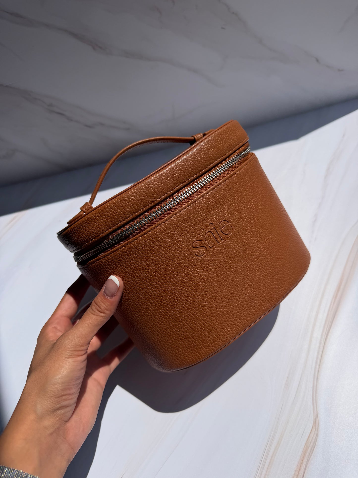 Saie- The Vanity Case