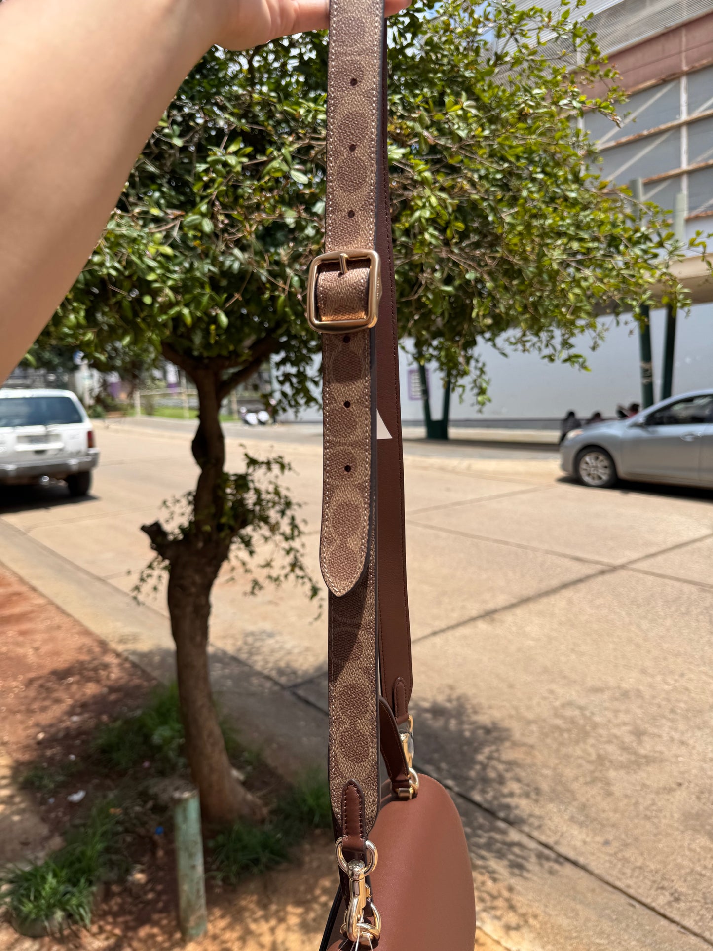 Strap Coach Cafe con Logo (SOLO STRAP, no incluye la bolsa)