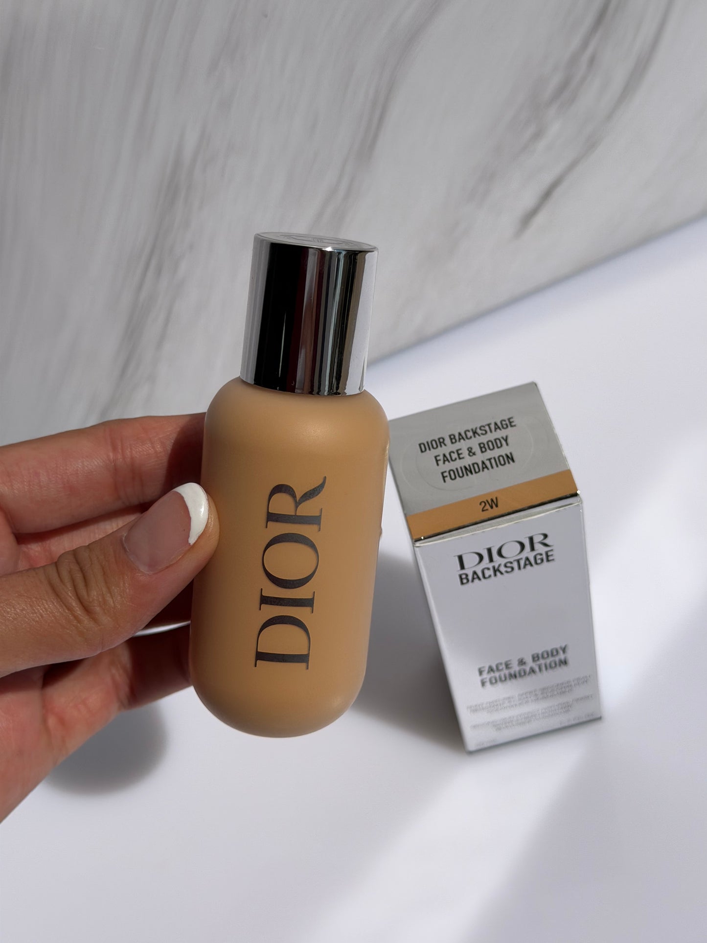 DIOR Backstage Face & Body Foundation TONO- 2W
