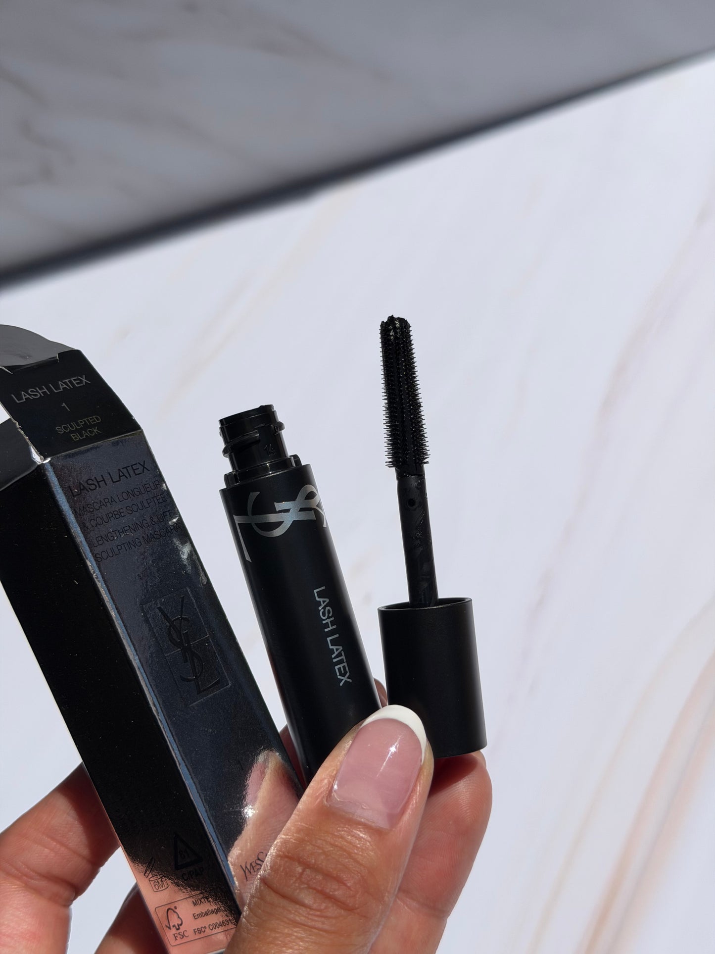 Yves Saint Laurent- MINI Lash Latex Sculpting & Lengthening Mascara