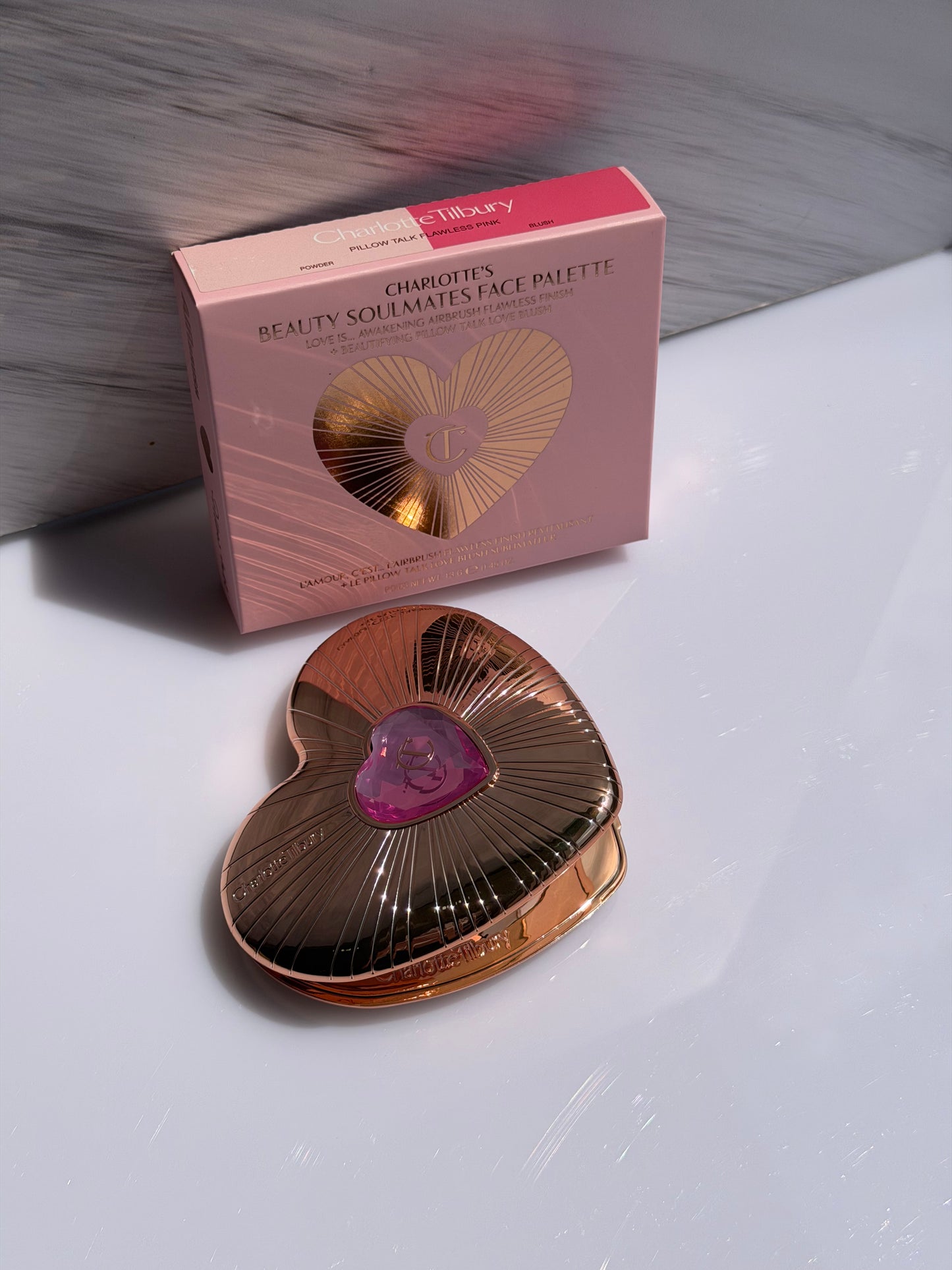 Charlotte Tilbury- Pillow Talk Beauty Soulmates Airbrush Flawless Finish Brightening and Blush Powder Palette