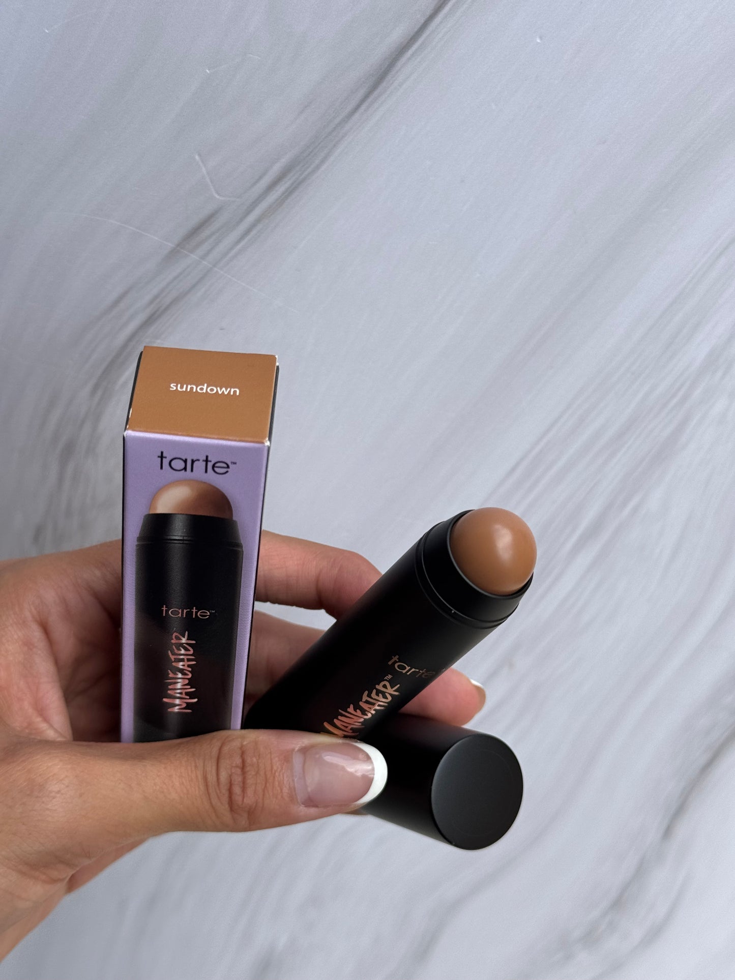 Maneater™ silk stick bronzer TARTE Tono- SUNDOWN