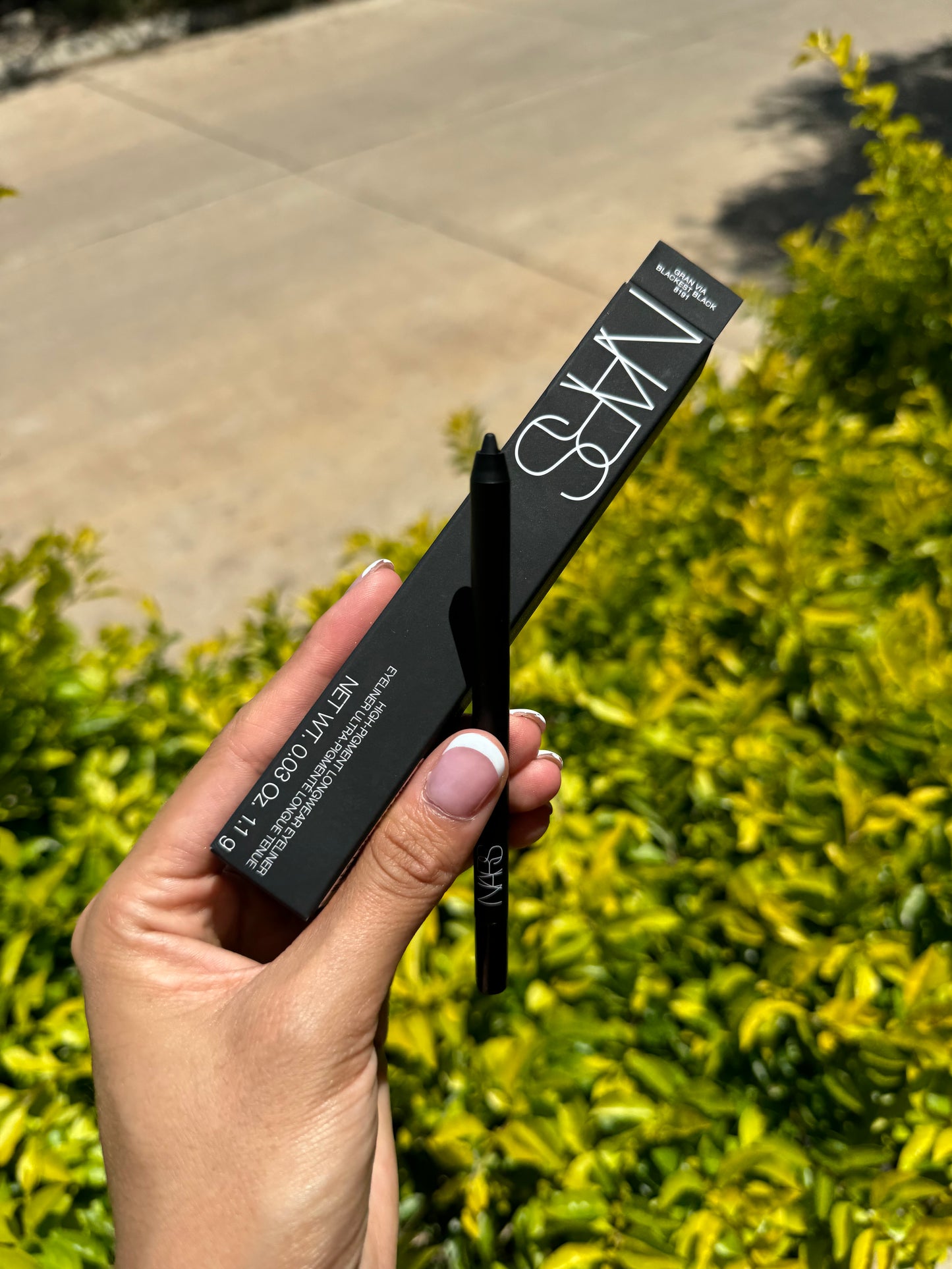 HIGH-PIGMENT LONGWEAR EYELINER NARS