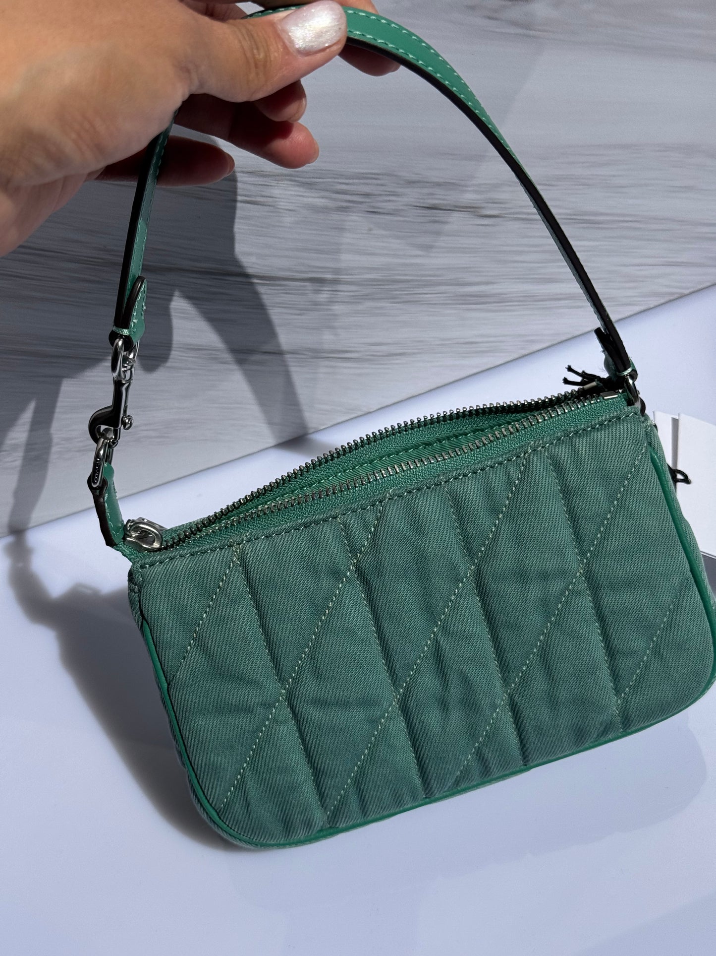 Nolita 19 Denim Verde COACH