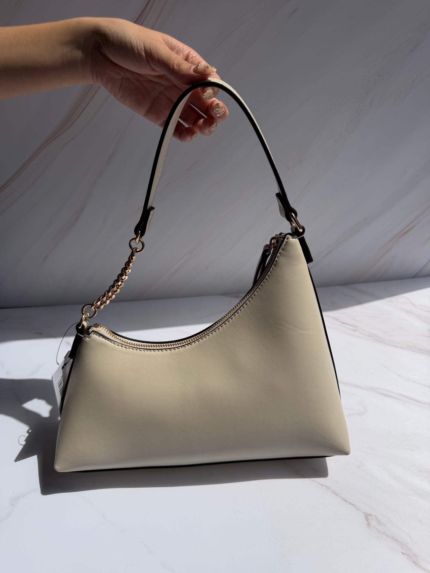Shoulder Bag GUESS- Color Crema chica