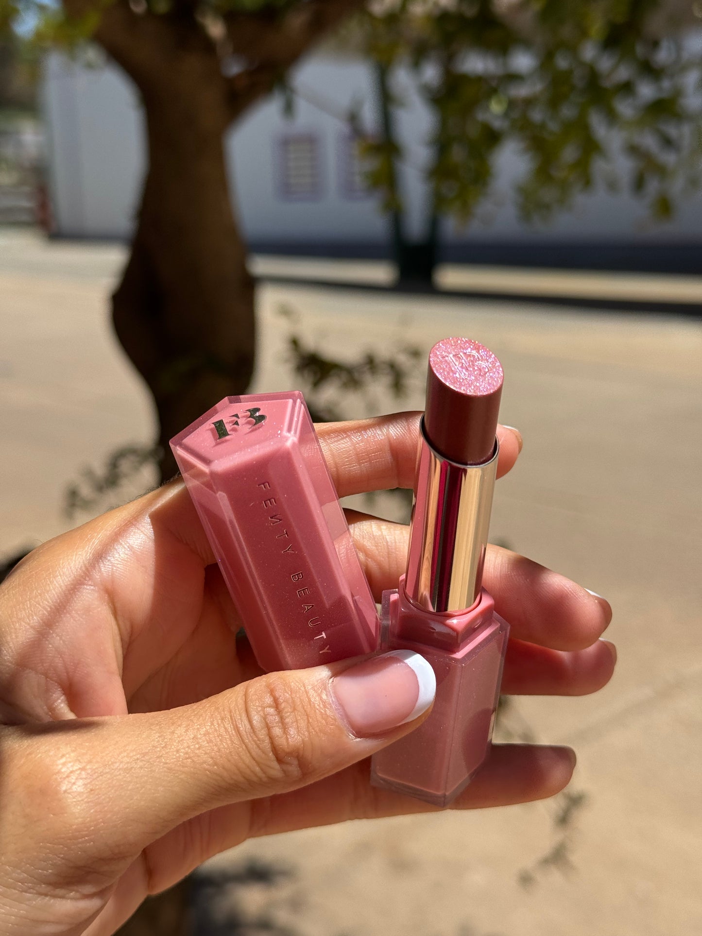 Fenty Beauty by Rihanna Gloss Bomb Stix High-Shine Gloss Stick TONO- FU$$Y 02