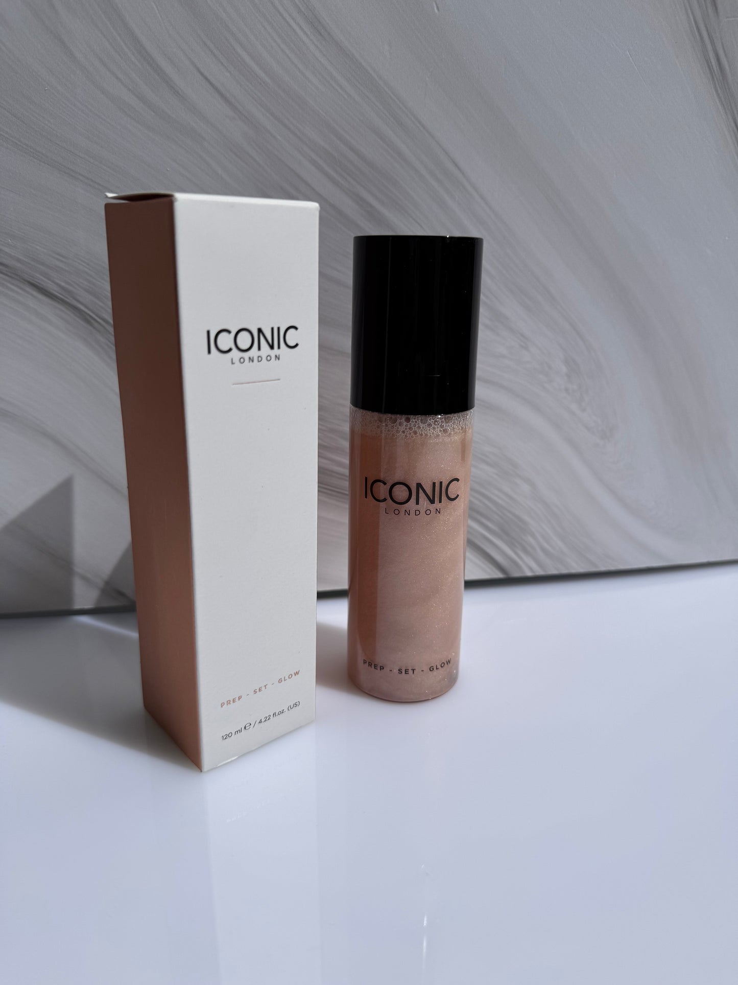 ICONIC LONDON Prep-Set-Glow Hydrating Setting Spray