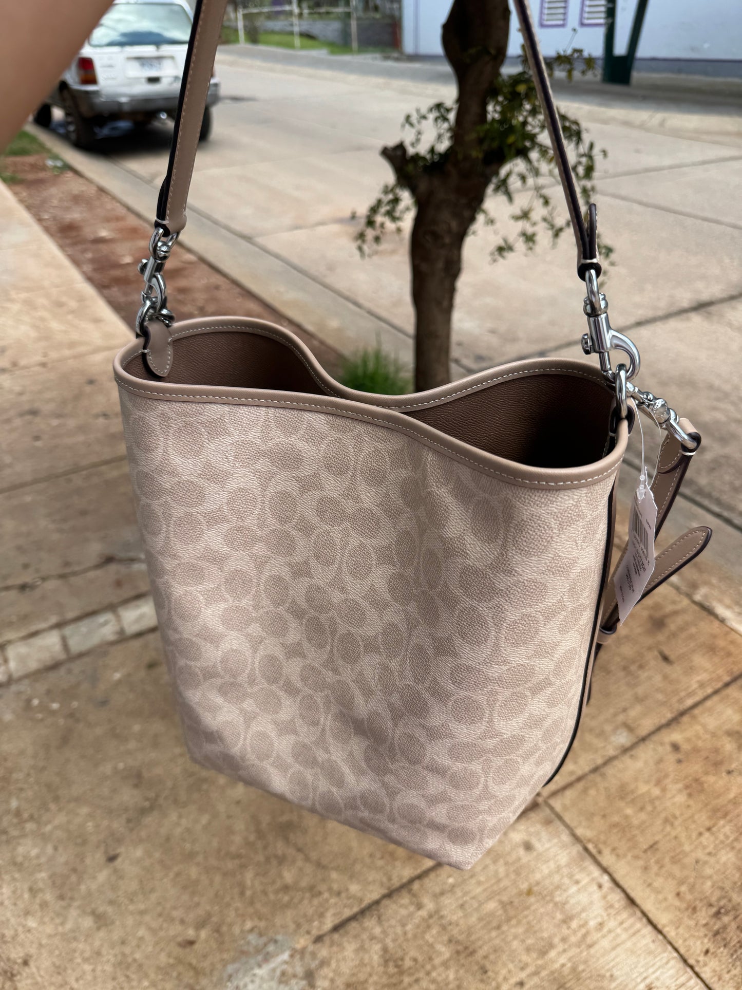 City Large Bucket Bag In Signature Canvas COACH