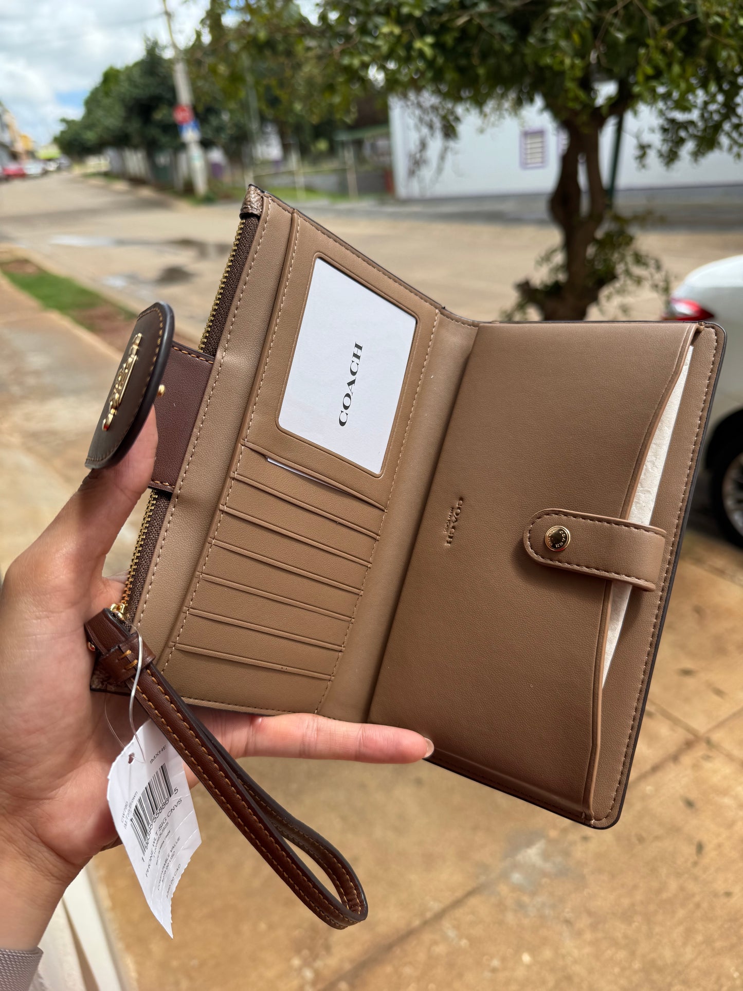 Phone Wallet COACH In Signature Canvas Gold/Tan/Brown