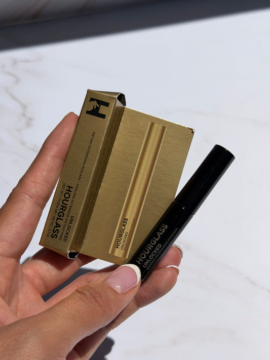 Hourglass-Hourglass Unlocked Defining and Lengthening Tubing Mascara