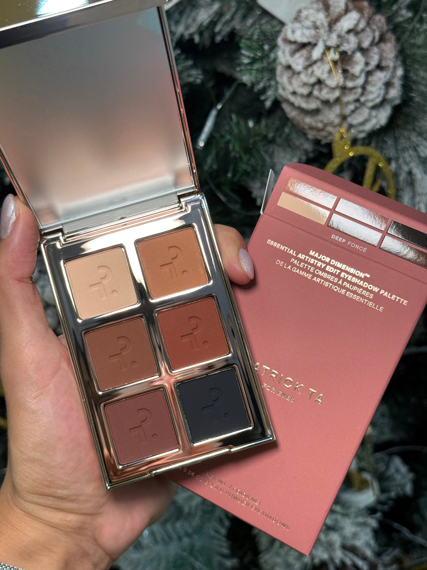 PATRICK TA Major Dimension Essential Artistry Edit Eyeshadow Palette- DEEP FONCE