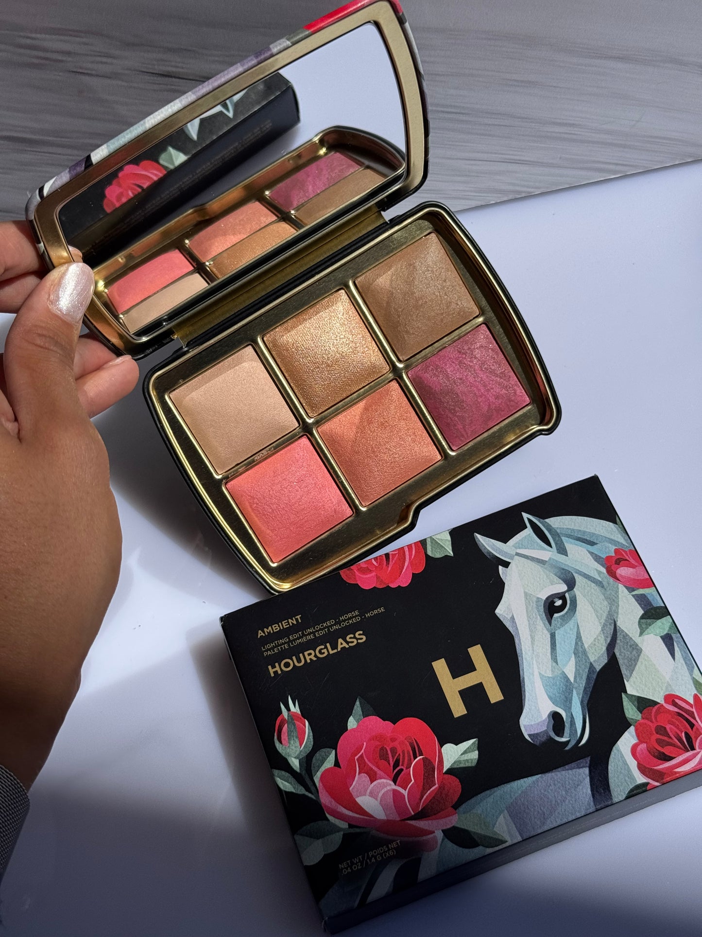 CUSTOM PALETTE -AMBIENT LIGHTING EDIT UNLOCKED - Empaque HORSE y tonos SWAN
