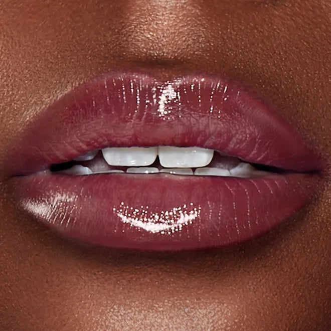 CHARLOTTE TILBURY-SUPERSTAR LIPS
TONO-PILLOW TALK
