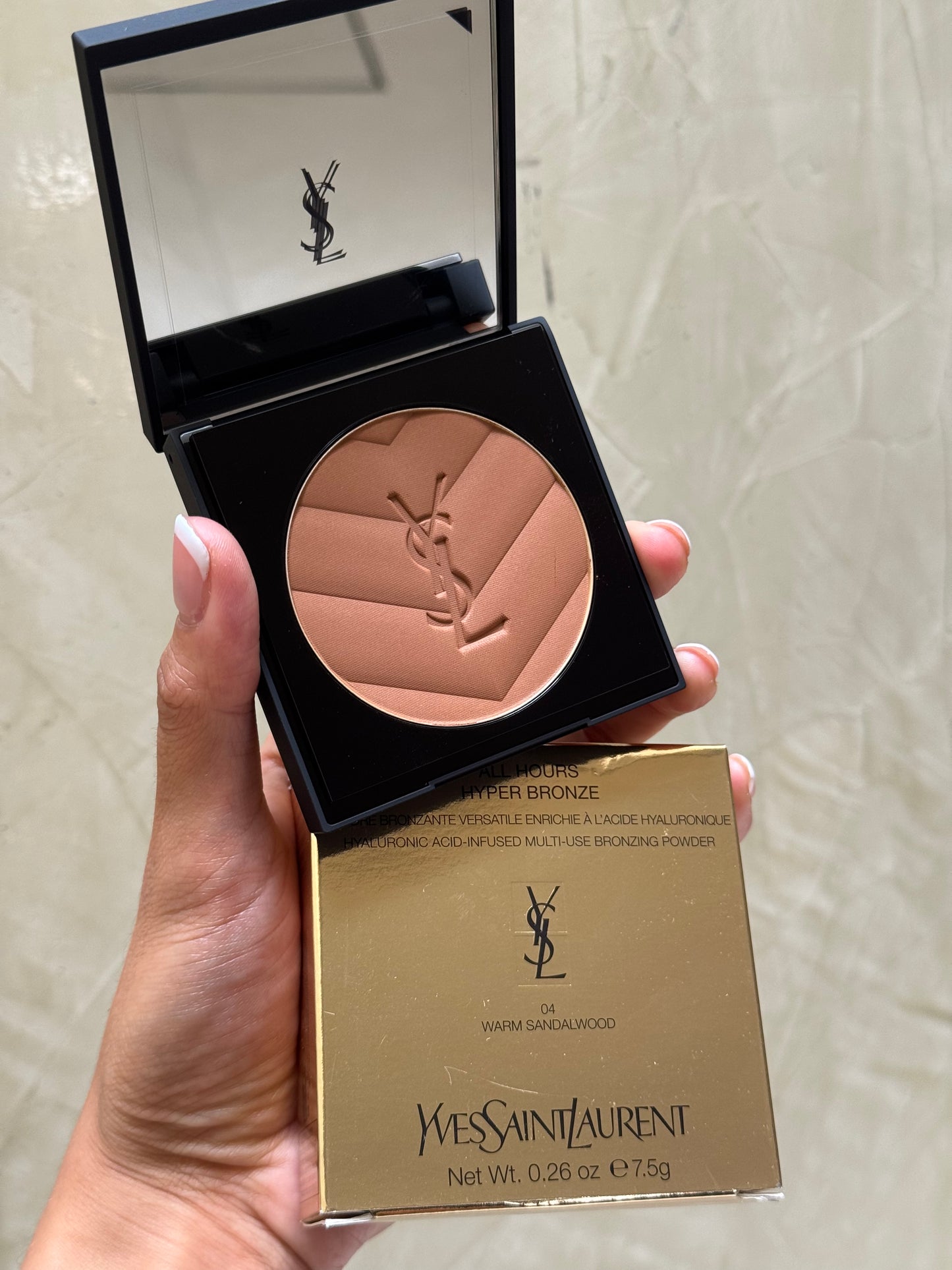 Yves Saint Laurent All Hours 24H Hyper Sunkissed Glow Bronzer TONO-04 Warm Sandalwood