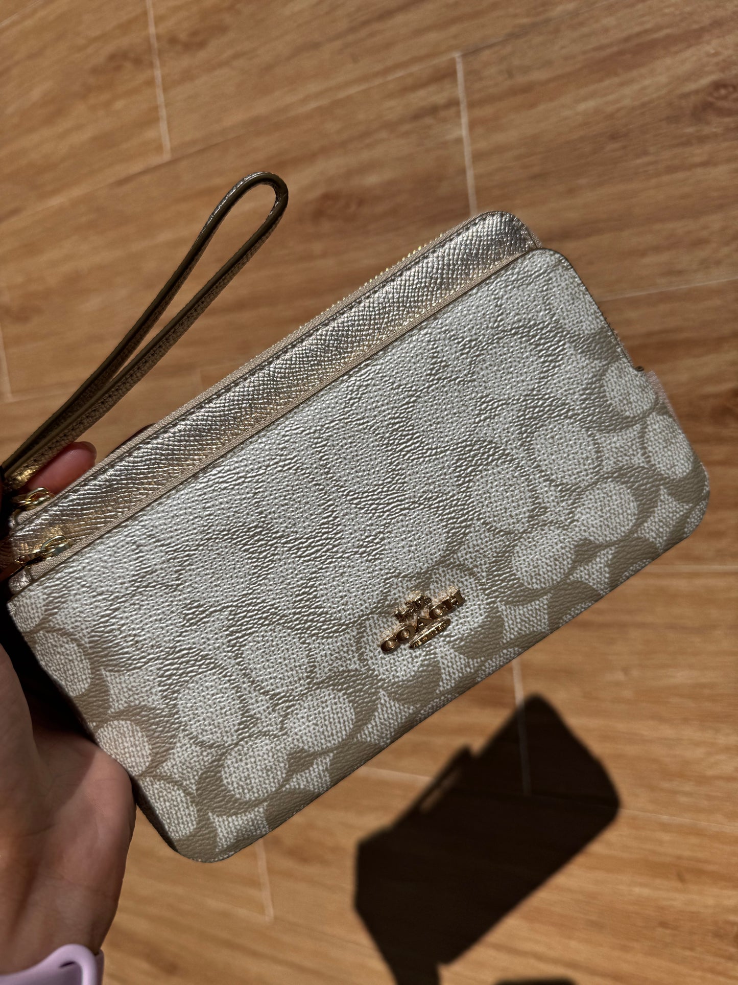 Muñequera Coach doble cierre edicion limitada Light Champagne