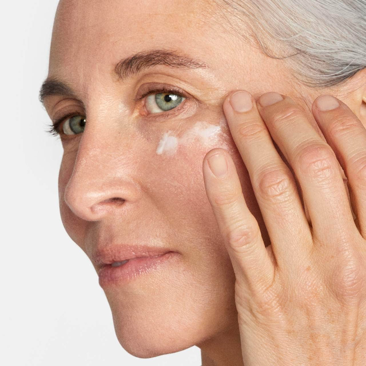 CLINIQUE- MINI Smart Clinical Repair™ Wrinkle Correcting Anti-Aging Eye Cream with Peptides 5ml