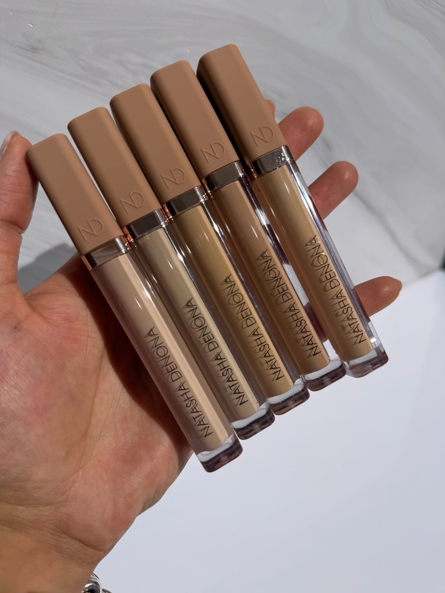 NATASHA DENONA Hy-Glam Brightening & Hydrating Medium to Full Coverage Crease Proof Serum Concealer