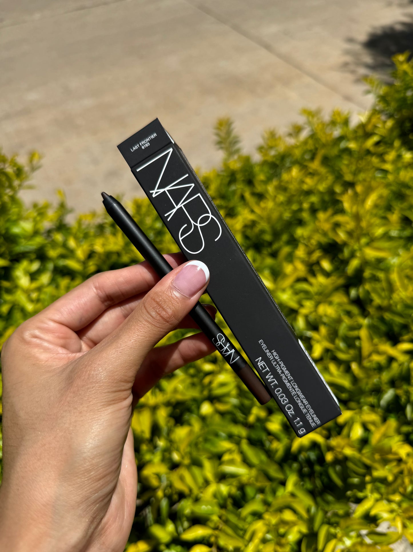 HIGH-PIGMENT LONGWEAR EYELINER NARS