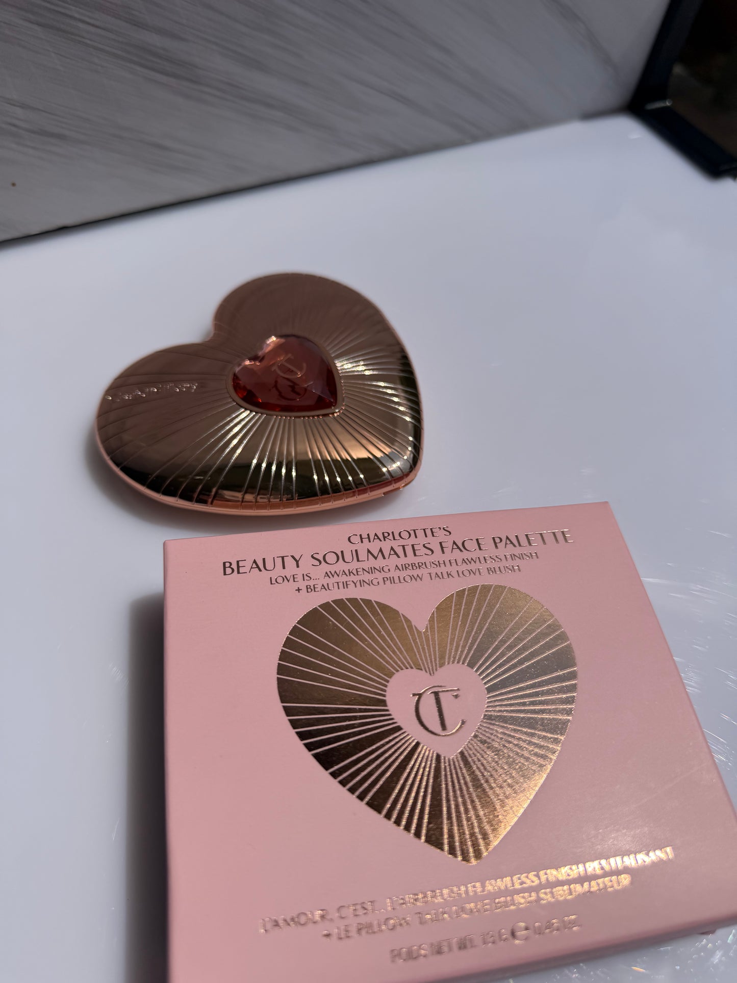Charlotte Tilbury- Pillow Talk Beauty Soulmates Airbrush Flawless Finish Brightening and Blush Powder Palette
