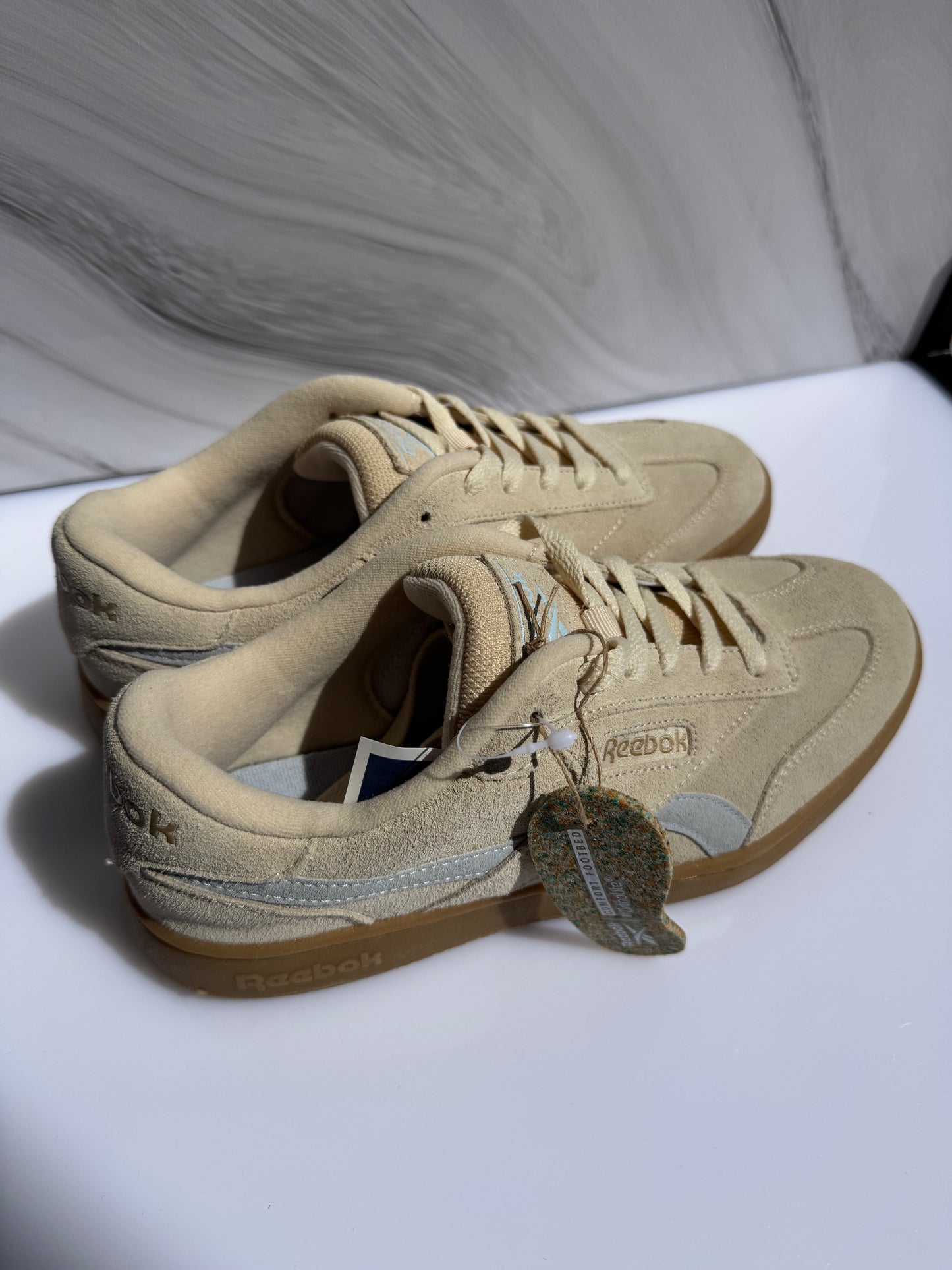 Tenis Reebok 25MX Beige con Azul