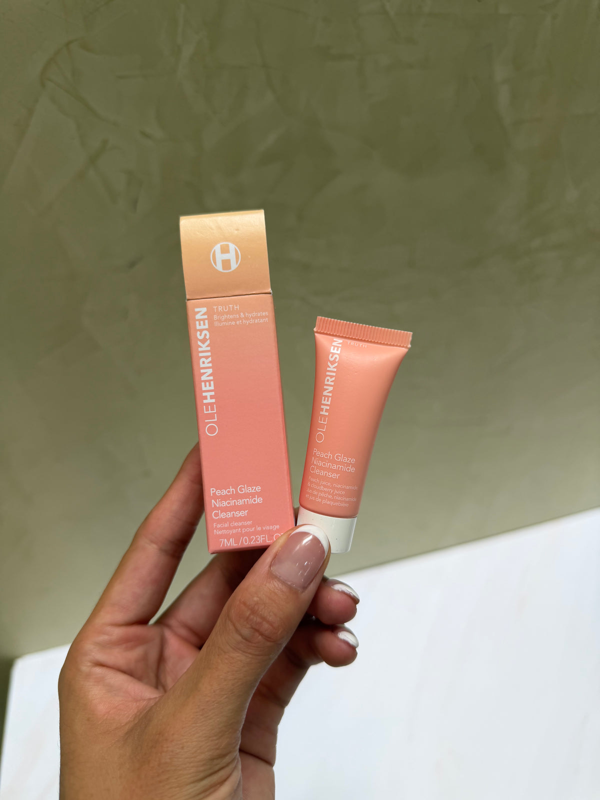 Mini Peach Glaze Niacinamide Cleanser - Olehenriksen 7ml