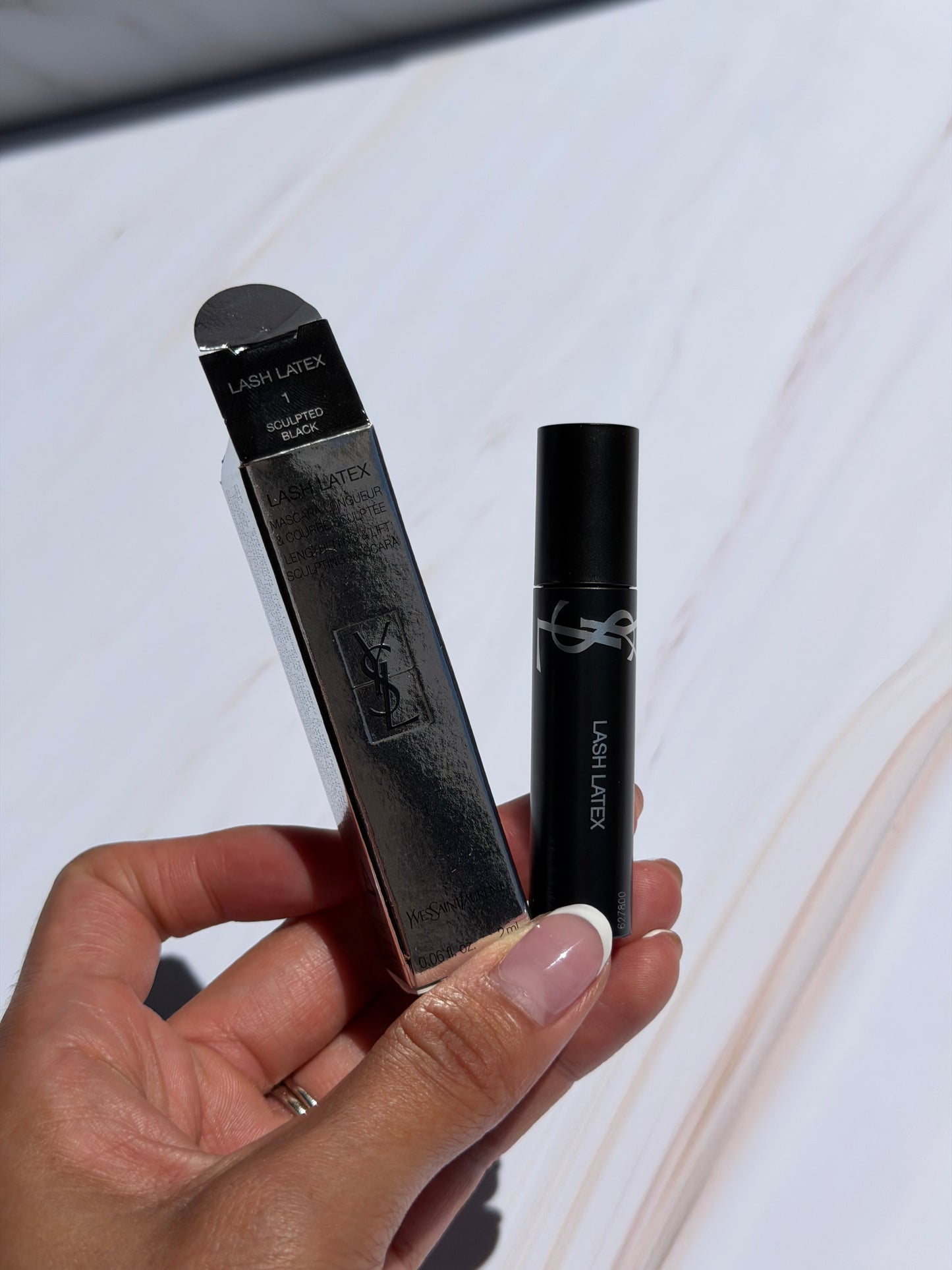 Yves Saint Laurent- MINI Lash Latex Sculpting & Lengthening Mascara