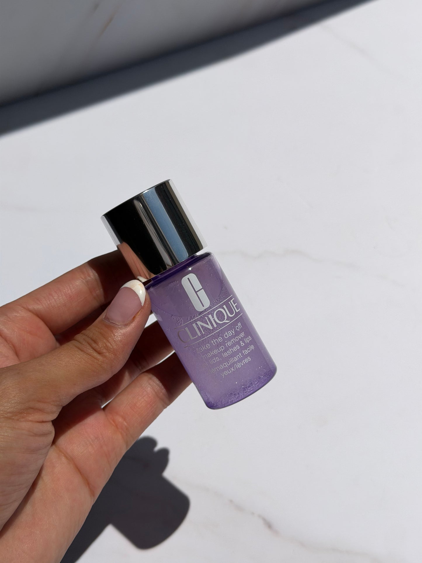 Mini CLINIQUE Take The Day Off Makeup Remover For Lids, Lashes & Lips 30ml