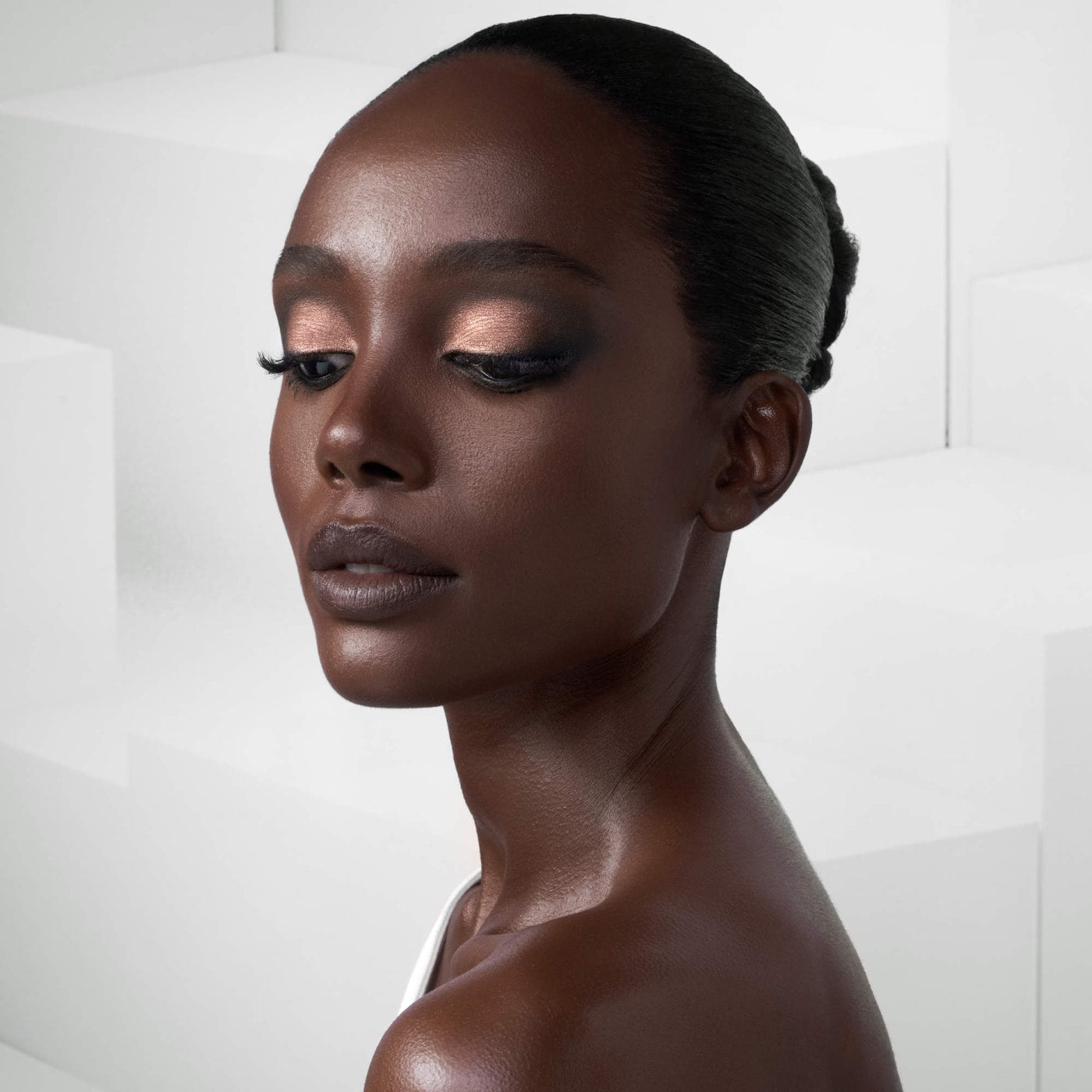 NATASHA DENONA Eye Sculpt Texture & Tone Eyeshadow Palette- DRAMATIC