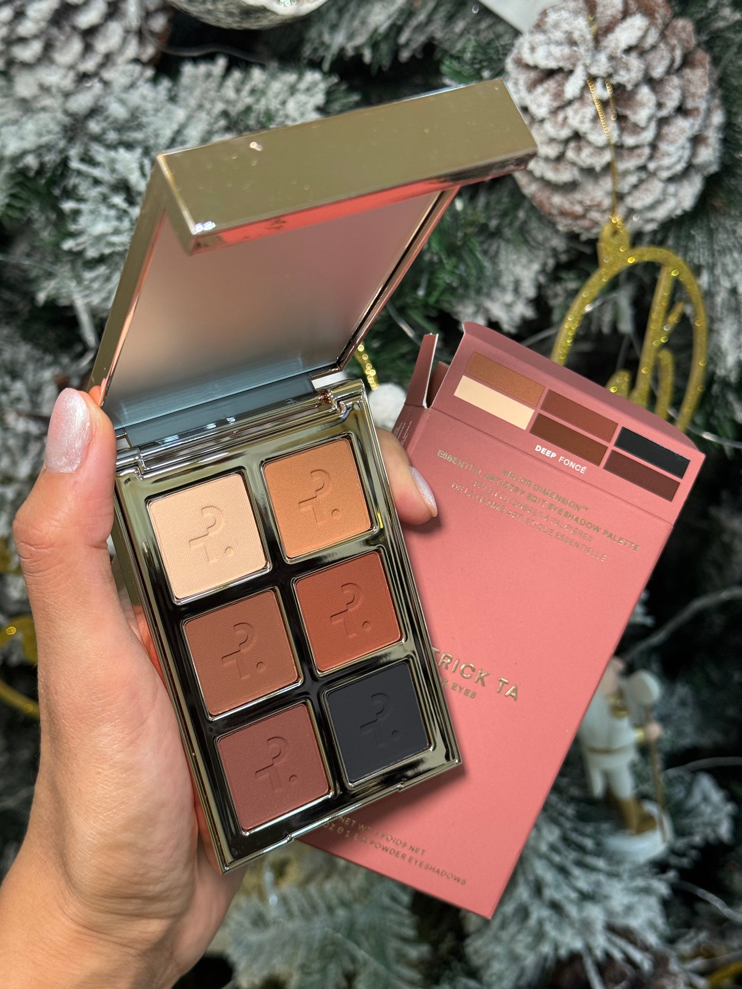 PATRICK TA Major Dimension Essential Artistry Edit Eyeshadow Palette- DEEP FONCE