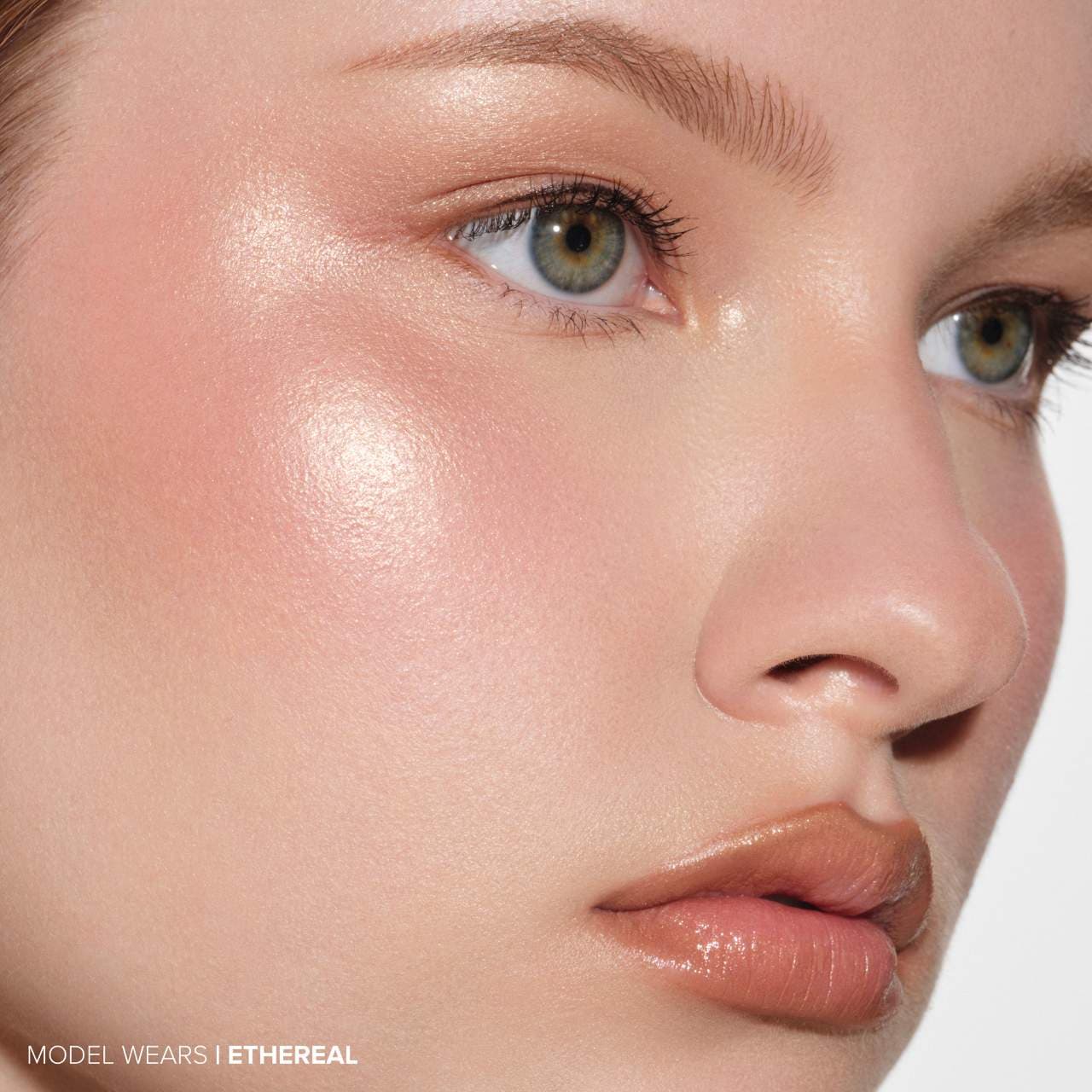 Anastasia Beverly Hills Glow Seeker Champagne Gold Powder Highlighter Tono- ETHEREAL