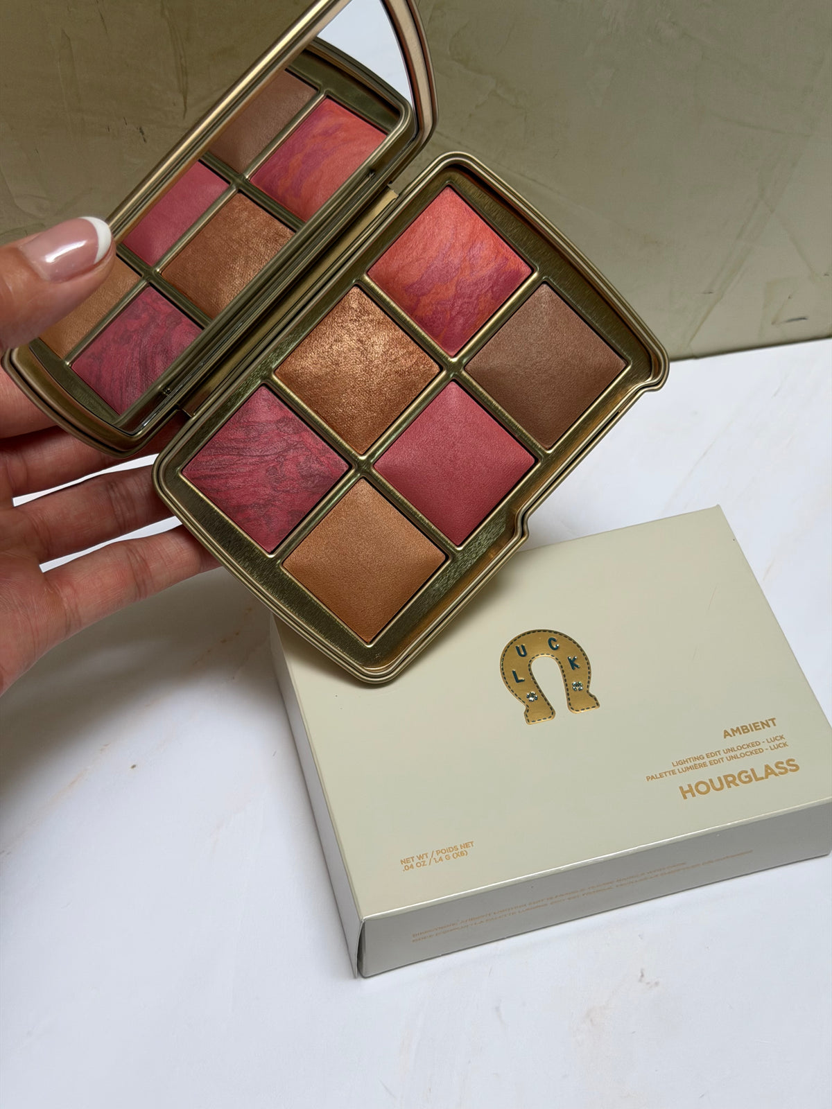 Hourglass Ambient Lighting Edit Unlocked Palette LUCK