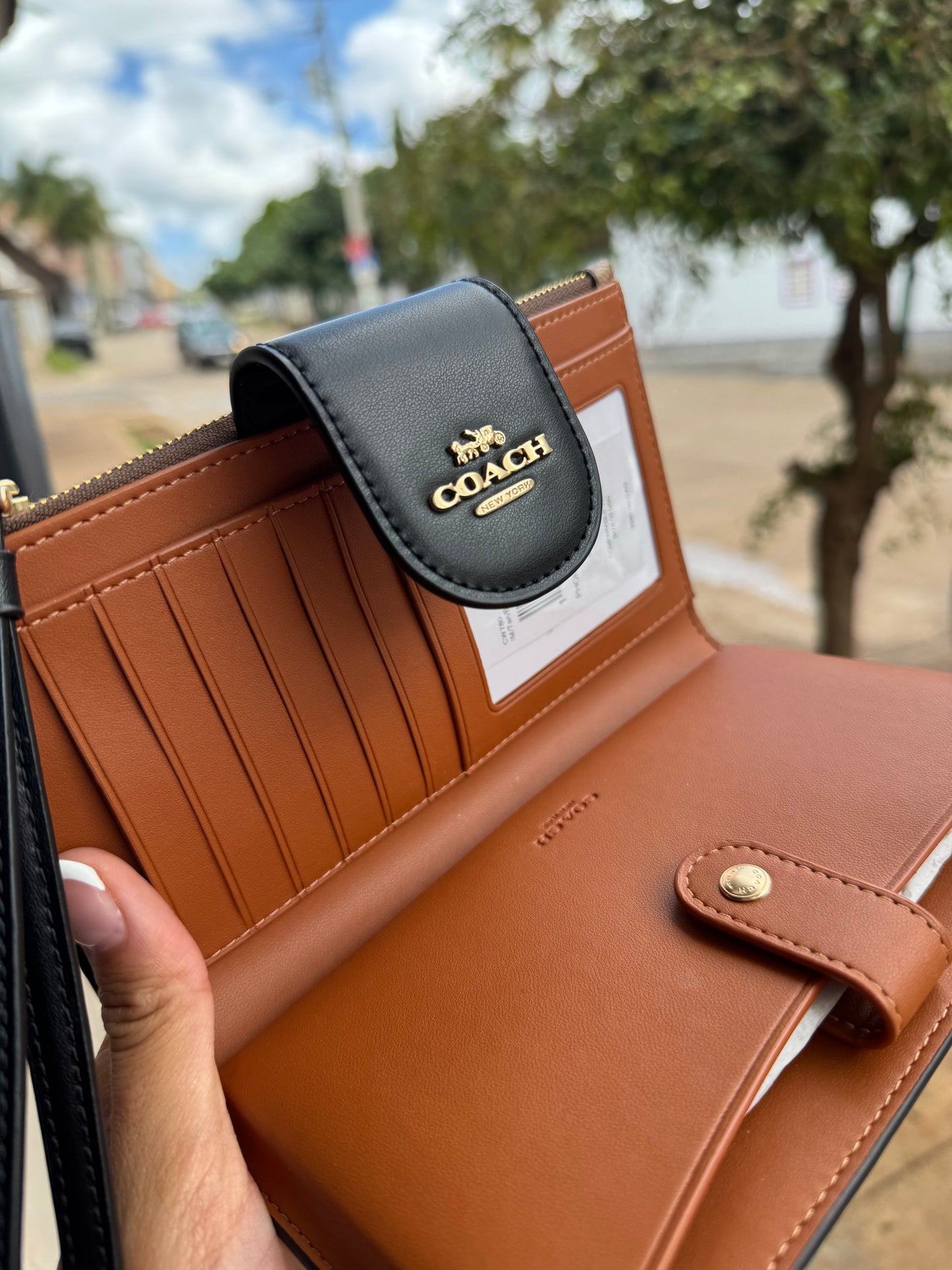 Phone Wallet COACH In Signature Canvas Gold/Tan/Black