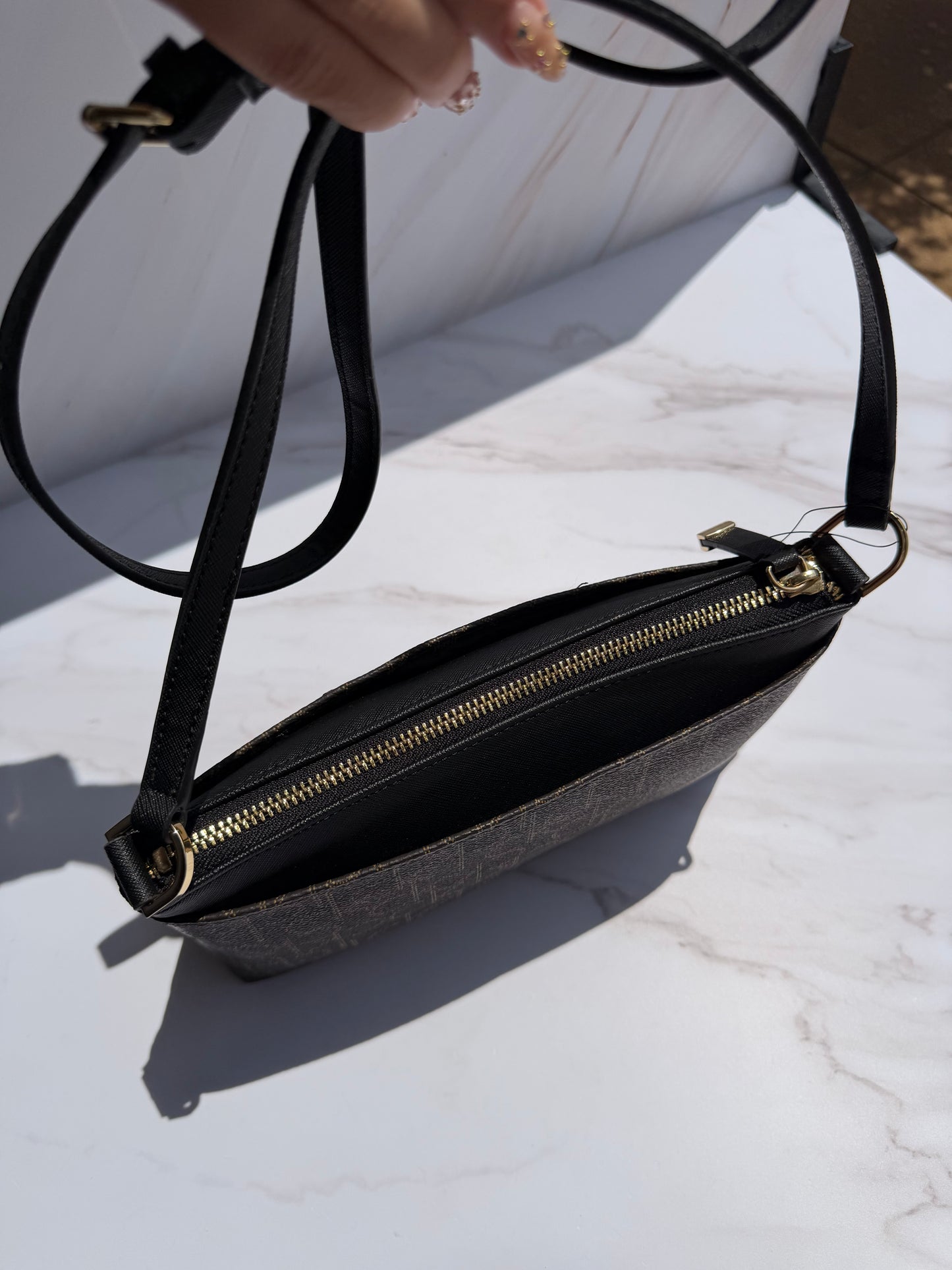 Crossbody Calvin Klein- Negra con Café