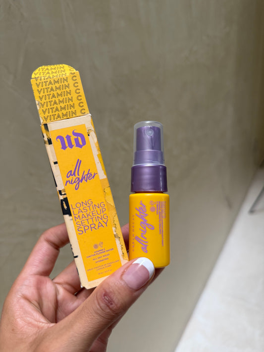 Mini Urban Decay All Nighter Vitamin C Hydrating Setting Spray 15ml