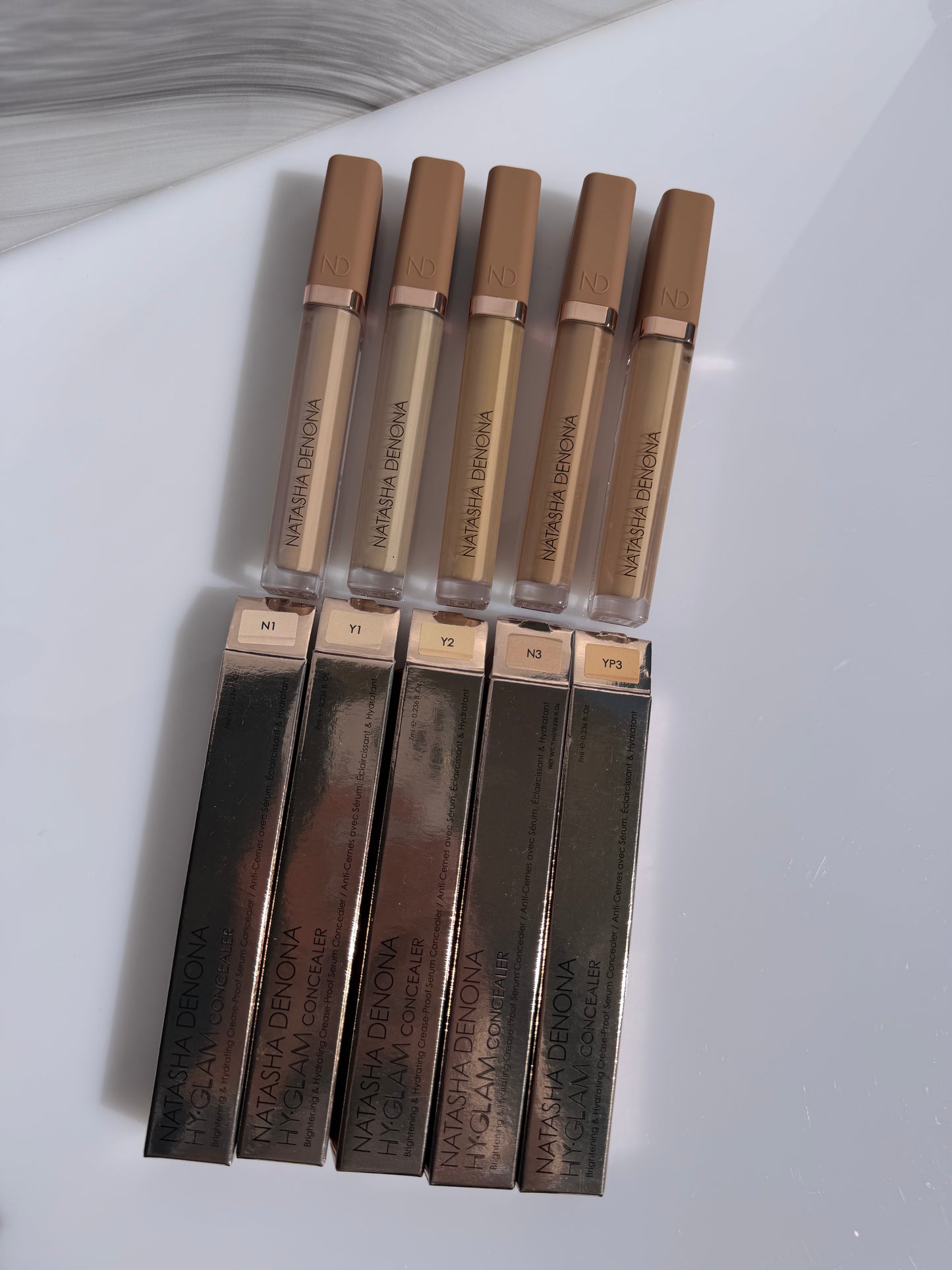 NATASHA DENONA Hy-Glam Brightening & Hydrating Medium to Full Coverage Crease Proof Serum Concealer