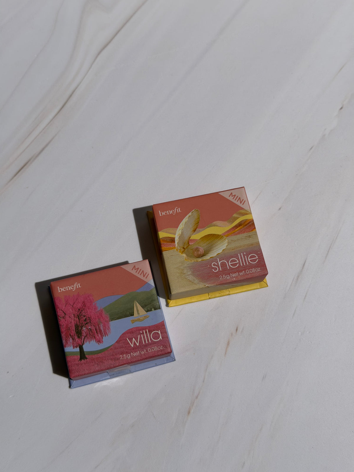 Benefit Cosmetics 
Mini Silky-Soft Powder Blush