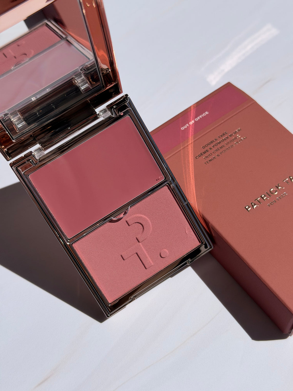 PATRICK TA-Major Headlines Double-Take Crème & Powder Blush Duo TONO- OUT OF OFFICE
