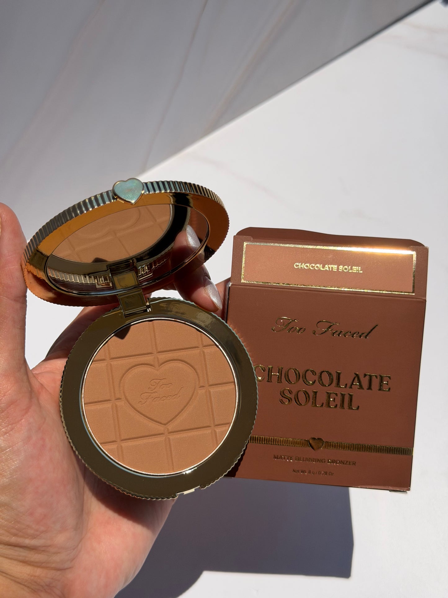 Too Faced-Chocolate Soleil Matte Blurring Bronzer- CHOCOLATE SOLEI