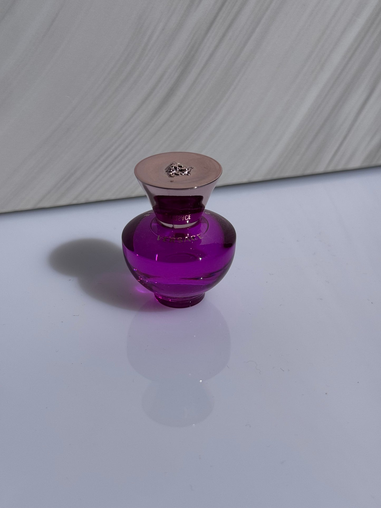 Mini EDP Dylan Purple VERSACE 5ml SIN CAJA