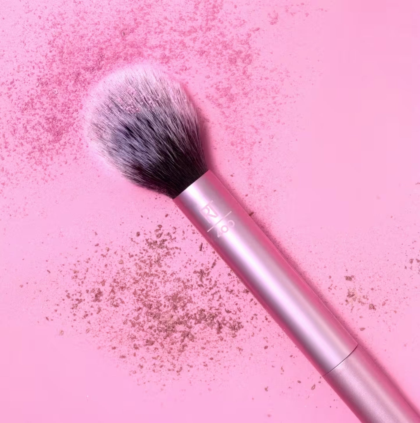 Ultra Plush Blush Cheek Makeup Brush Real Techniques