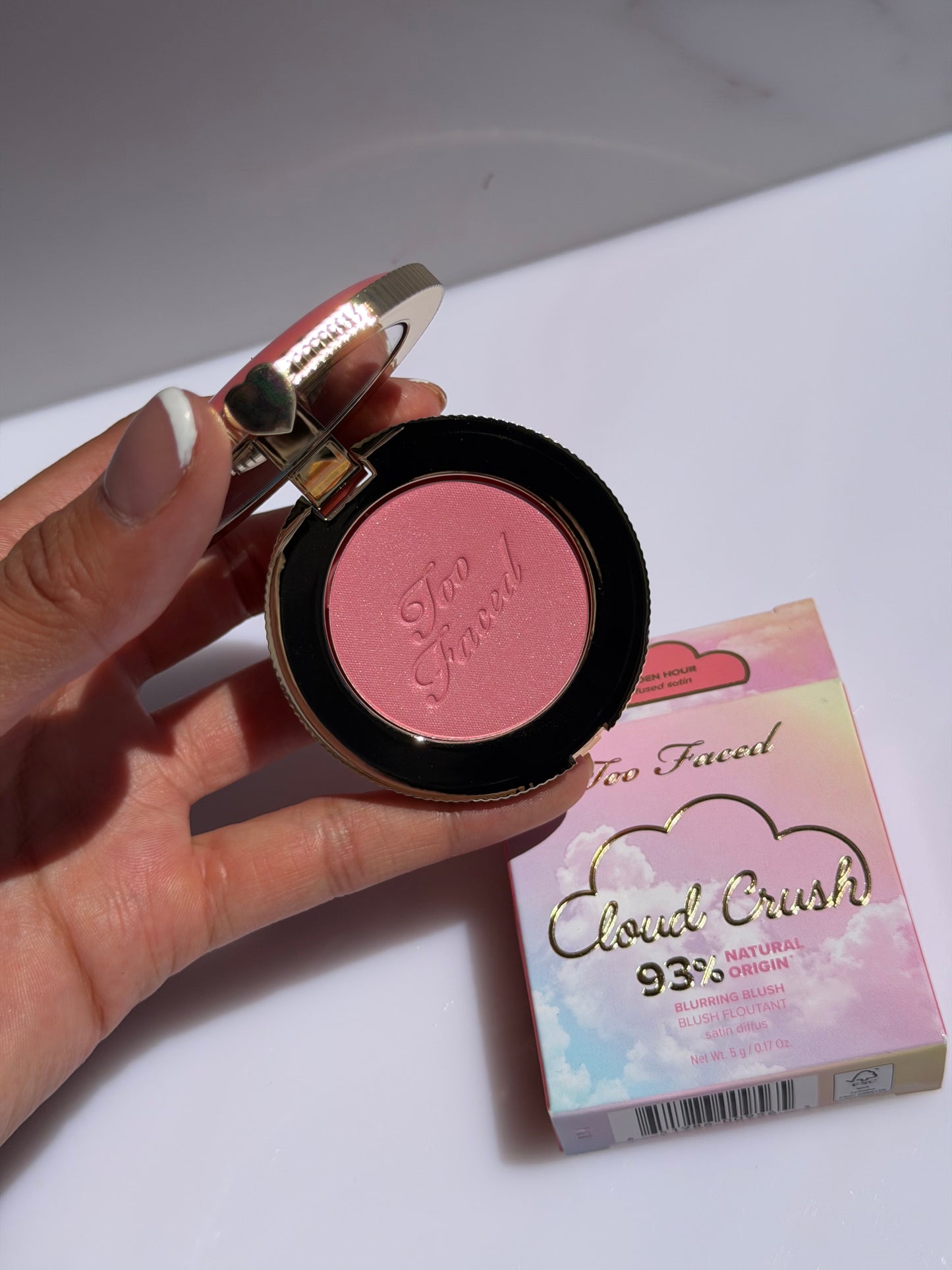 Too Faced-Cloud Crush Blurring Powder Blush