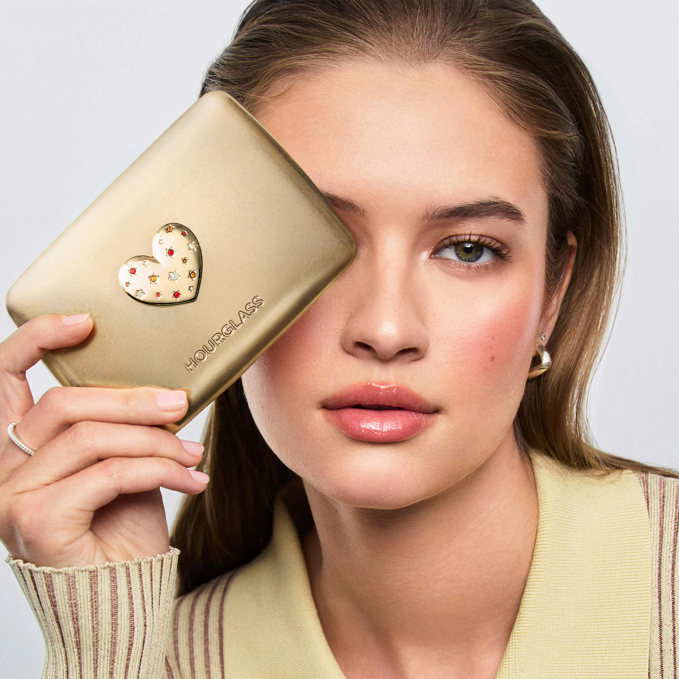 PREVENTA-Hourglass Ambient Lighting Edit Unlocked Palette LOVE (exclusiva Sephora USA, llega finales de octubre)