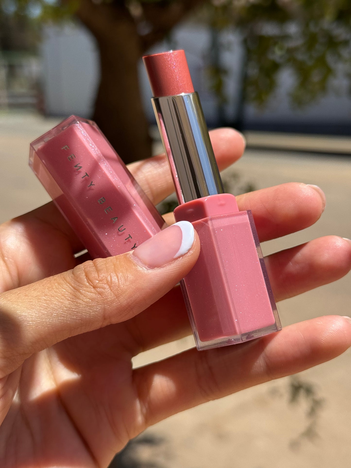 Fenty Beauty by Rihanna Gloss Bomb Stix High-Shine Gloss Stick TONO- FU$$Y 02