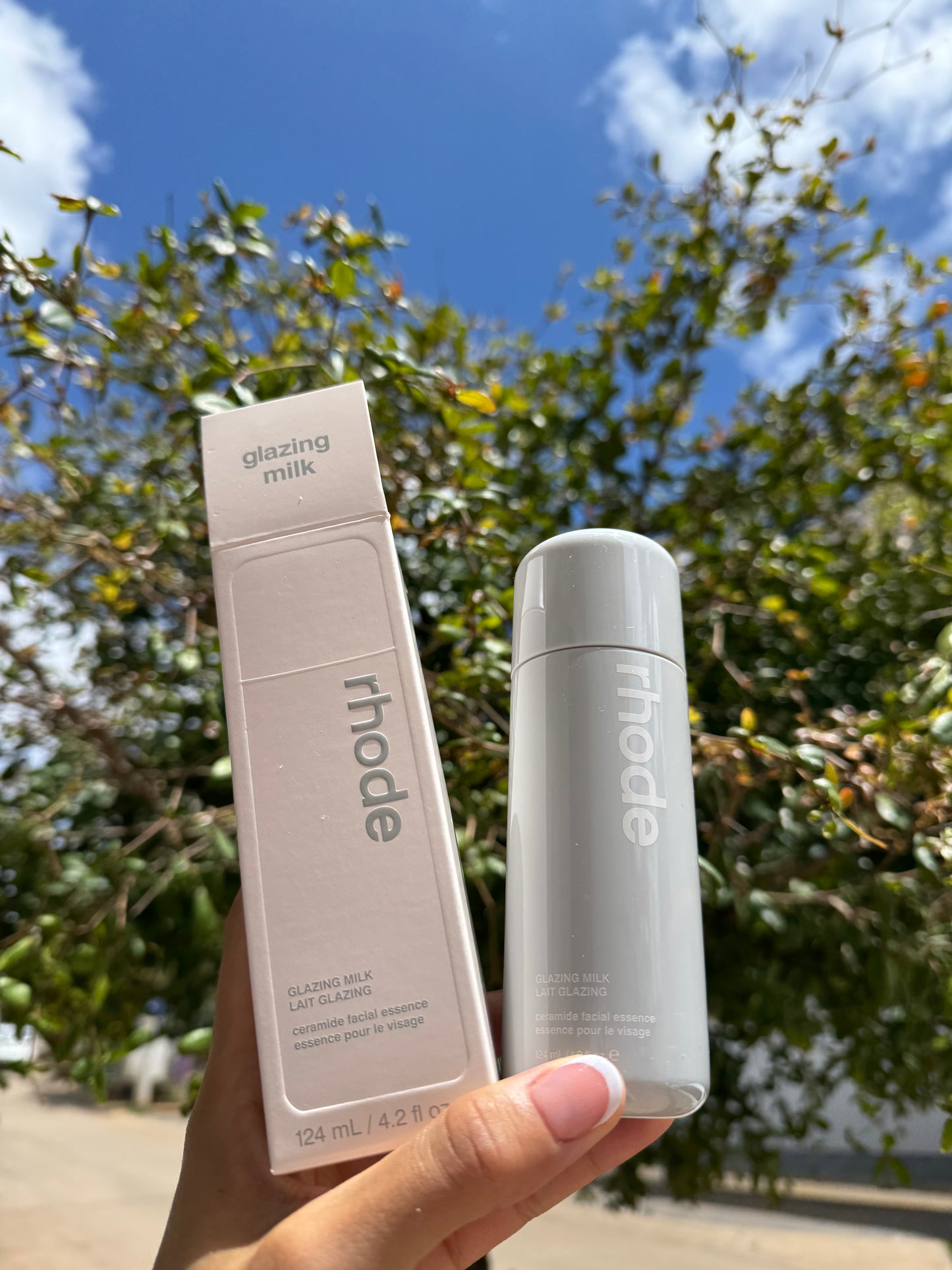 Glazing Milk- Rhode- THE ESSENTIAL PREP LAYER 124ml