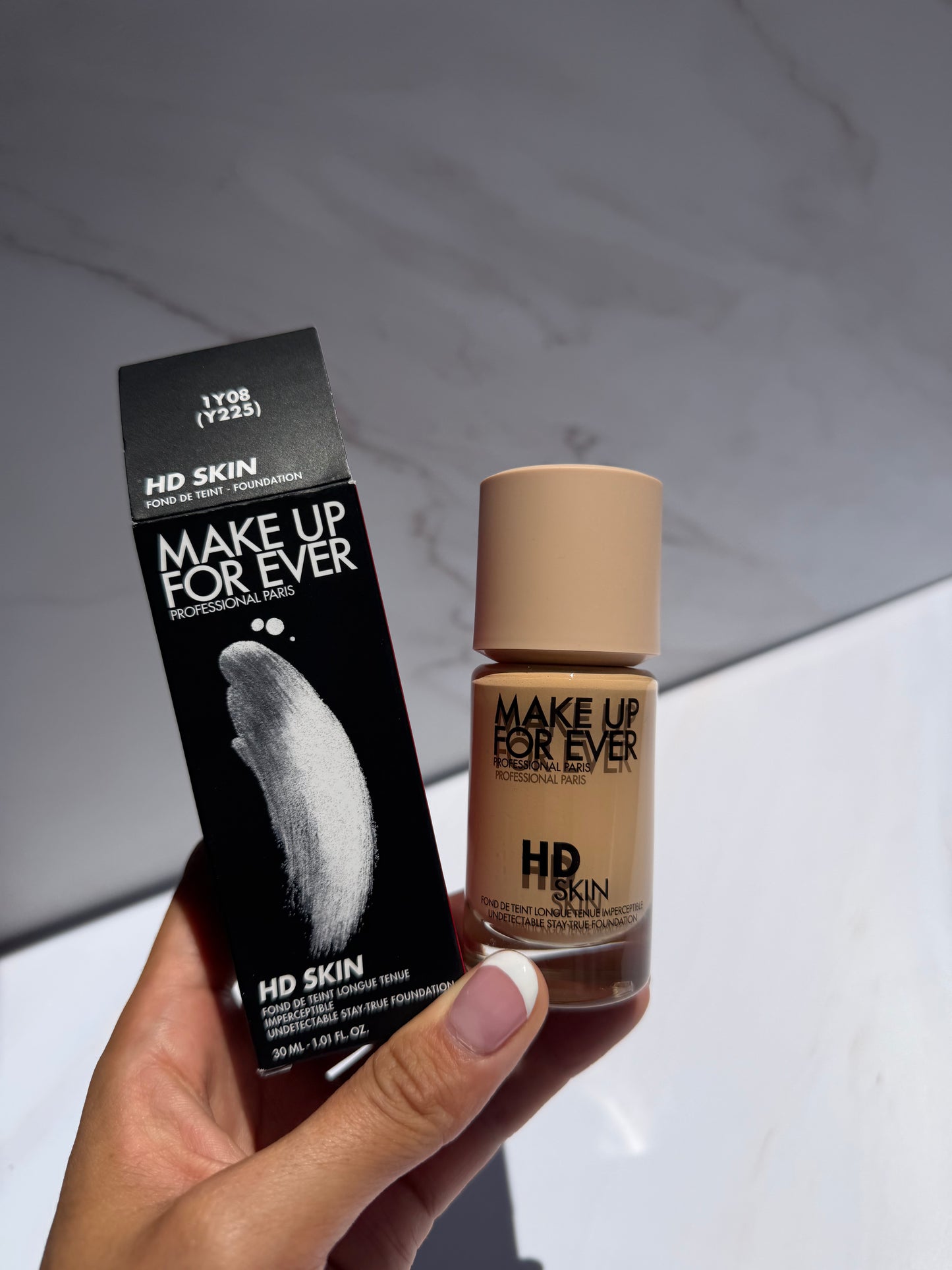 HD SKIN- Undetectable foundation: natural finish Make Up for Ever