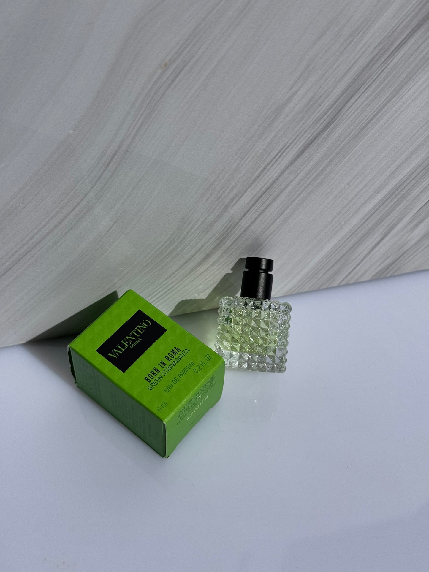 MINI Valentino Donna Born in Roma Green Stravaganza Eau de Parfum with Vanilla & Tea Accord 6ml